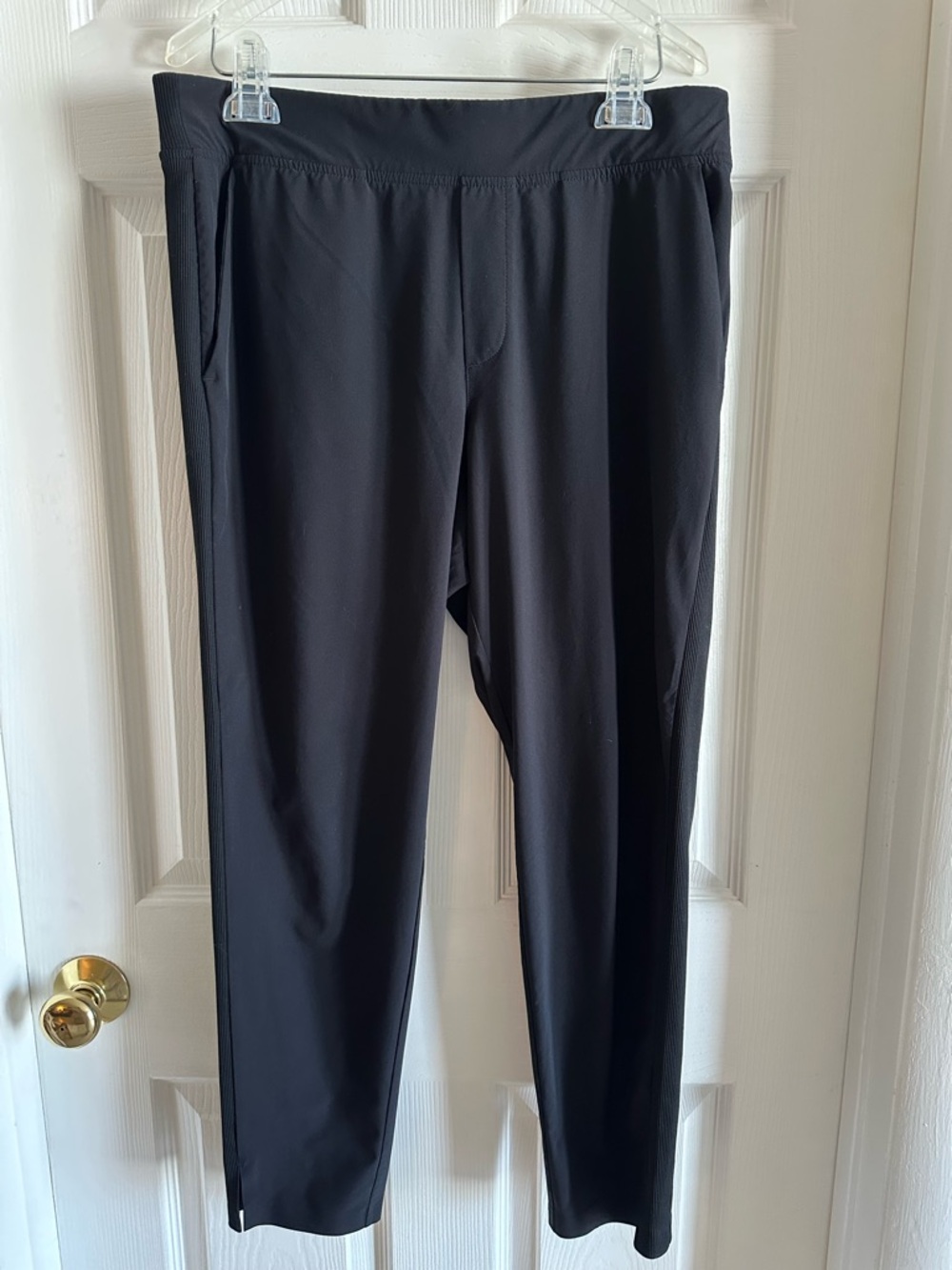 Athleta Black Brooklyn Mid-rise Ankle Pants - Comfortable Everyday Wear